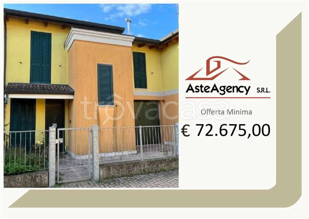 casa indipendente in vendita ad Ostiglia