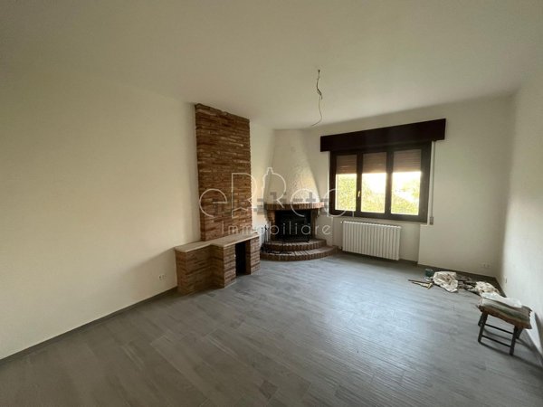 casa indipendente in vendita ad Ostiglia