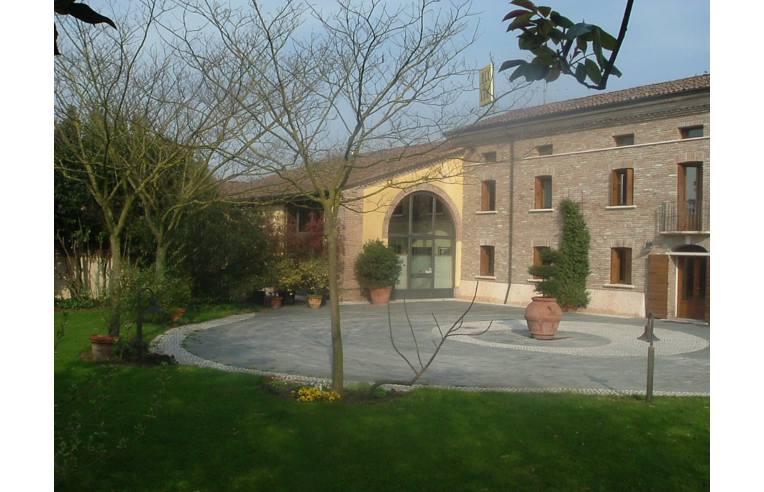 casa indipendente in vendita ad Ostiglia in zona Correggioli