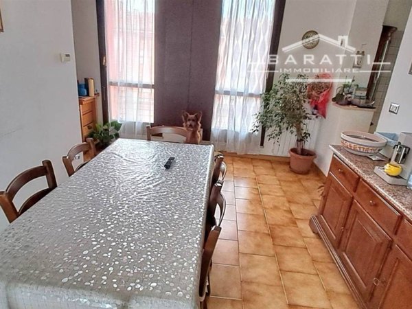 appartamento in vendita ad Ostiglia in zona Bugno San Romano