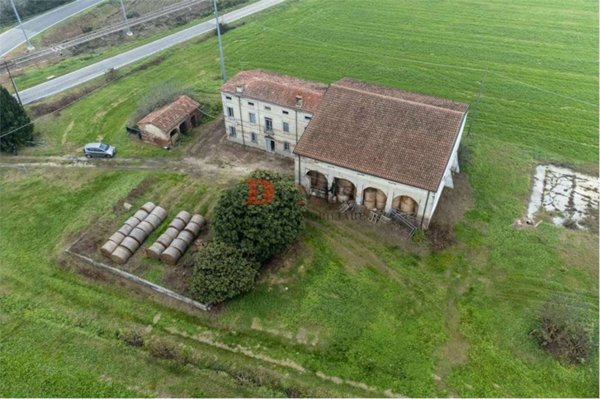 casa indipendente in vendita a Pegognaga