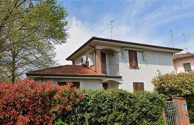 casa indipendente in vendita a Pegognaga