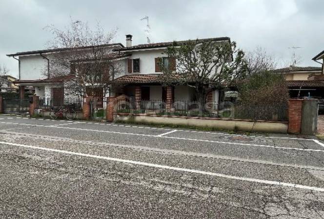casa indipendente in vendita a Pegognaga