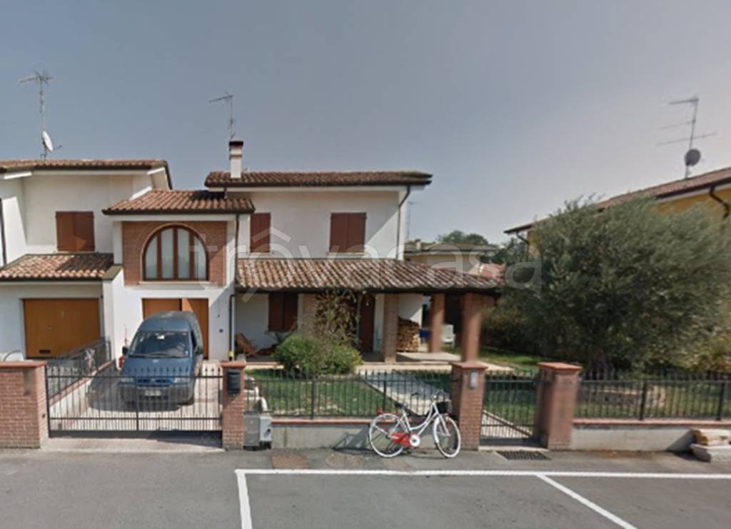 casa indipendente in vendita a Pegognaga
