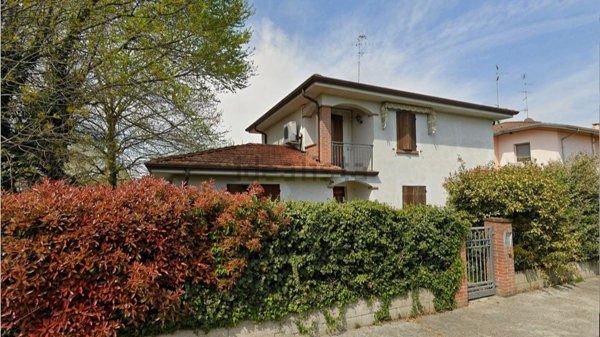 casa indipendente in vendita a Pegognaga