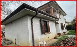 casa indipendente in vendita a Pegognaga