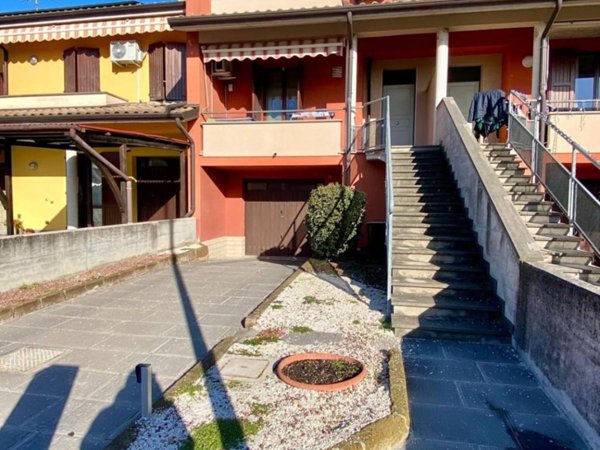 casa indipendente in vendita a Pegognaga