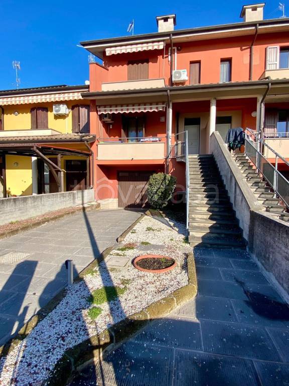 casa indipendente in vendita a Pegognaga