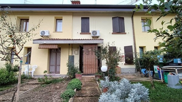 casa indipendente in vendita a Pegognaga