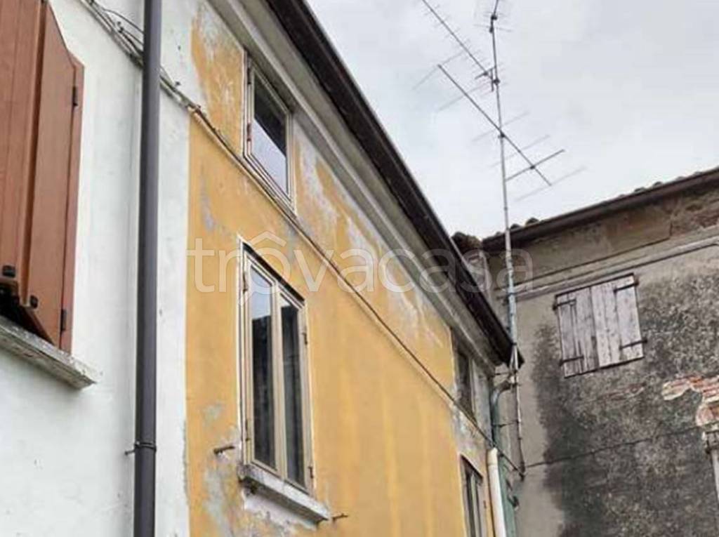 casa indipendente in vendita a Pegognaga