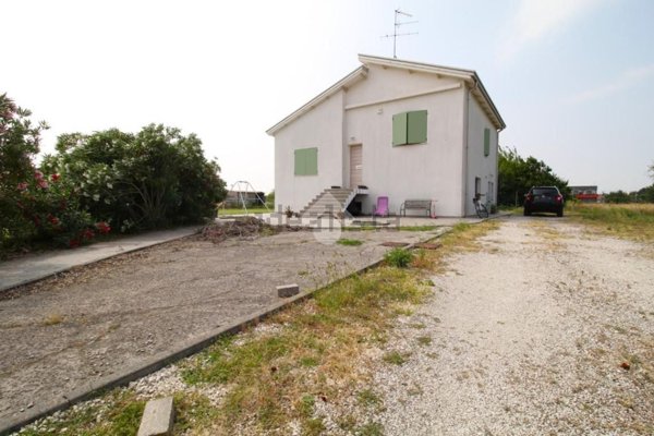 casa indipendente in vendita a Pegognaga