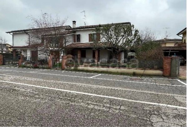casa indipendente in vendita a Pegognaga