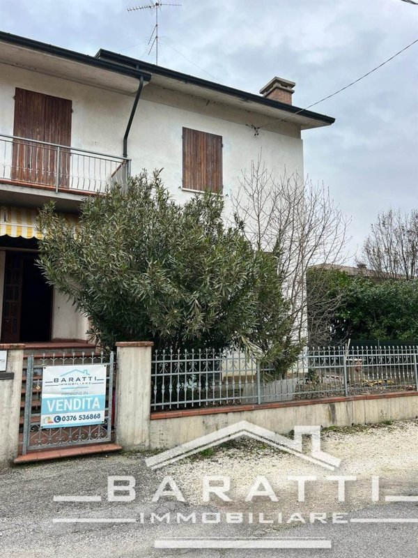 casa indipendente in vendita a Pegognaga