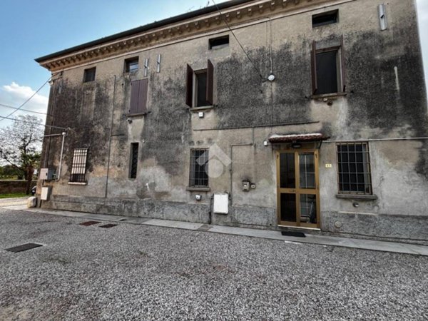 casa indipendente in vendita a Pegognaga