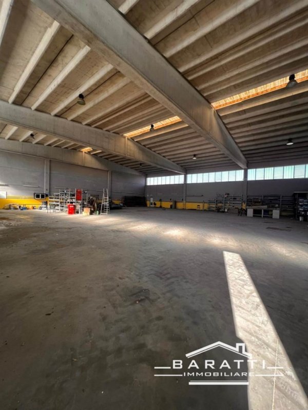 capannone in vendita a Pegognaga