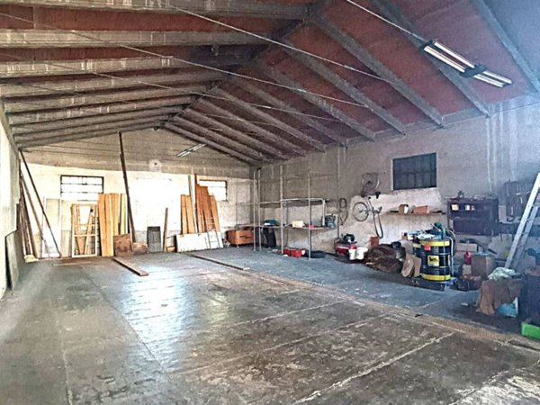 locale commerciale in vendita a Pegognaga