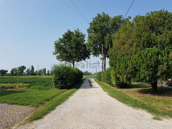 casale in vendita a Pegognaga