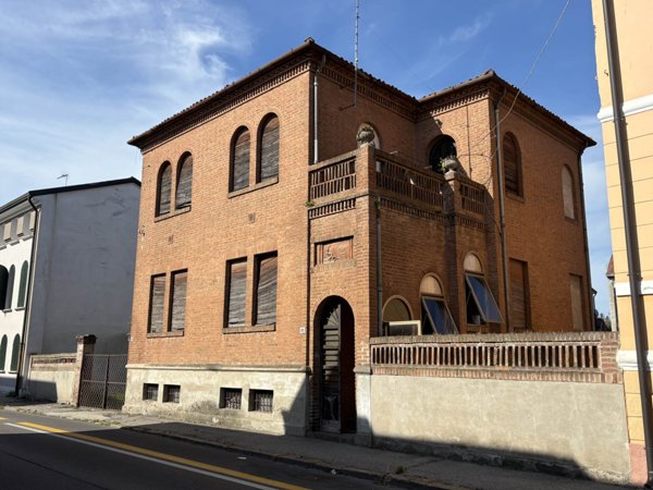 casa indipendente in vendita a Pegognaga in zona Polesine