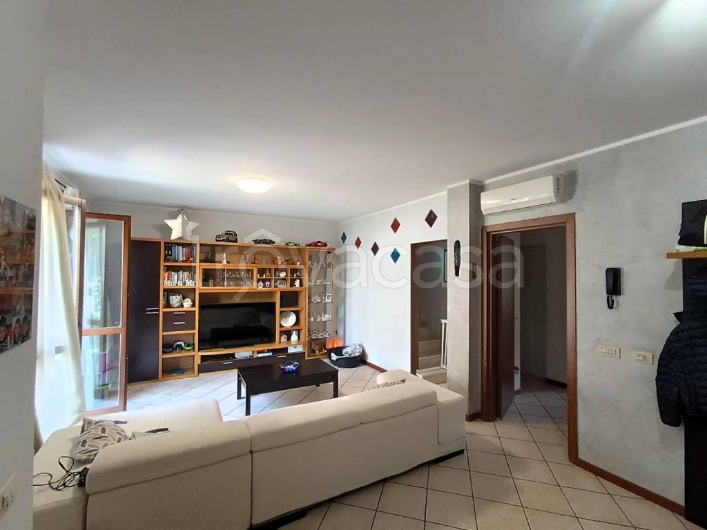 casa indipendente in vendita a Pegognaga