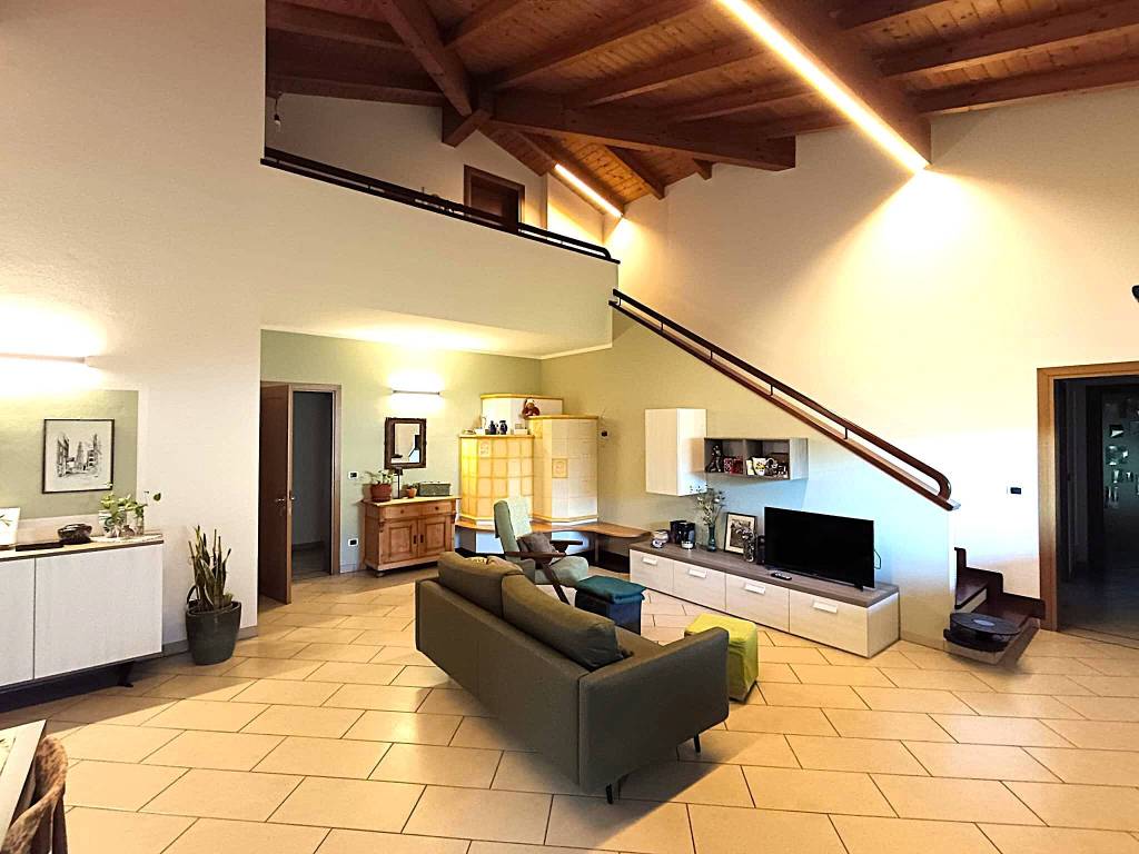 casa indipendente in vendita a Pegognaga