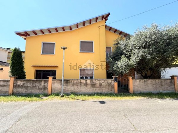 casa indipendente in vendita a Pegognaga