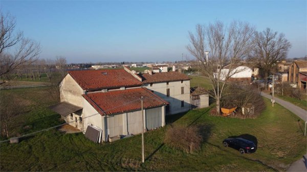 mansarda in vendita a Pegognaga in zona Polesine