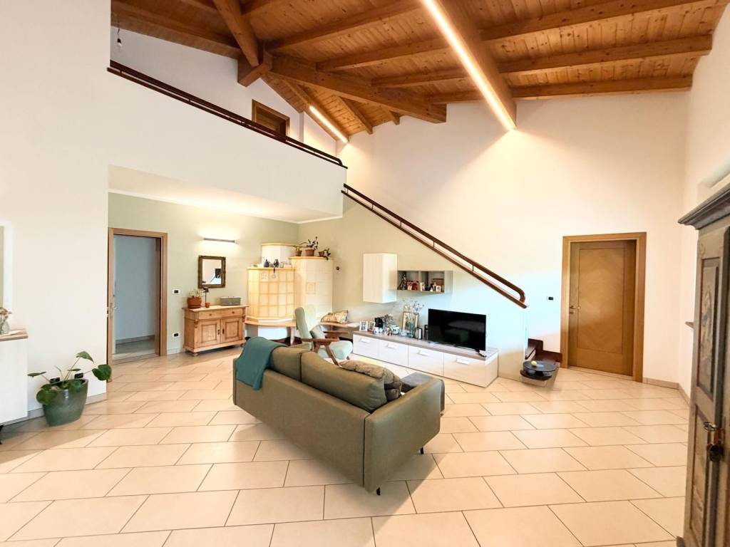 casa indipendente in vendita a Pegognaga