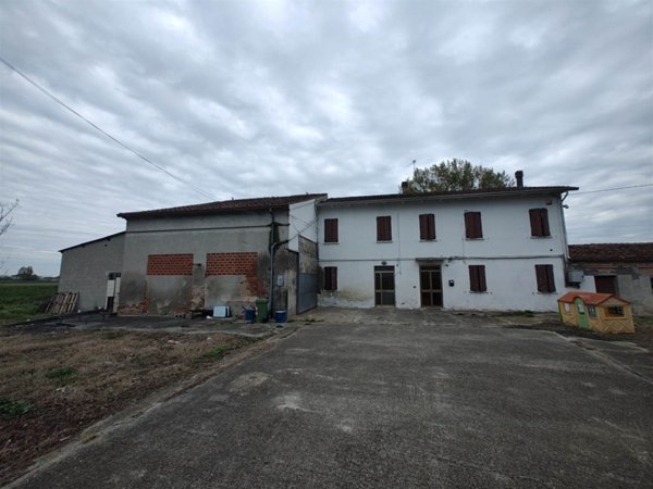 casa indipendente in vendita a Pegognaga