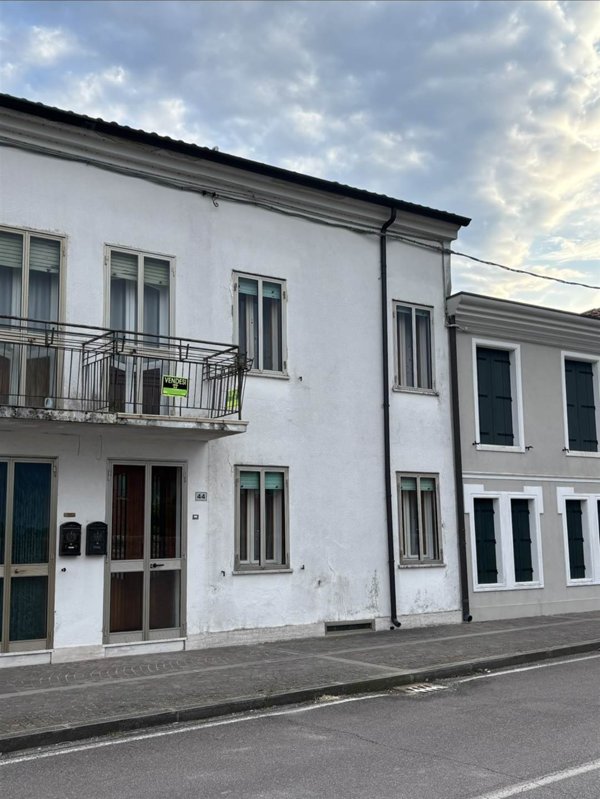 casa indipendente in vendita a Pegognaga in zona Polesine