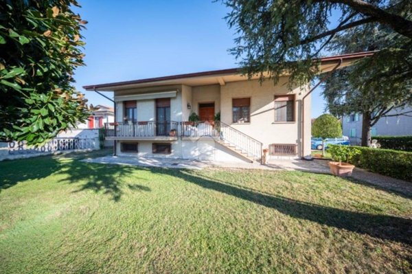 casa indipendente in vendita a Pegognaga