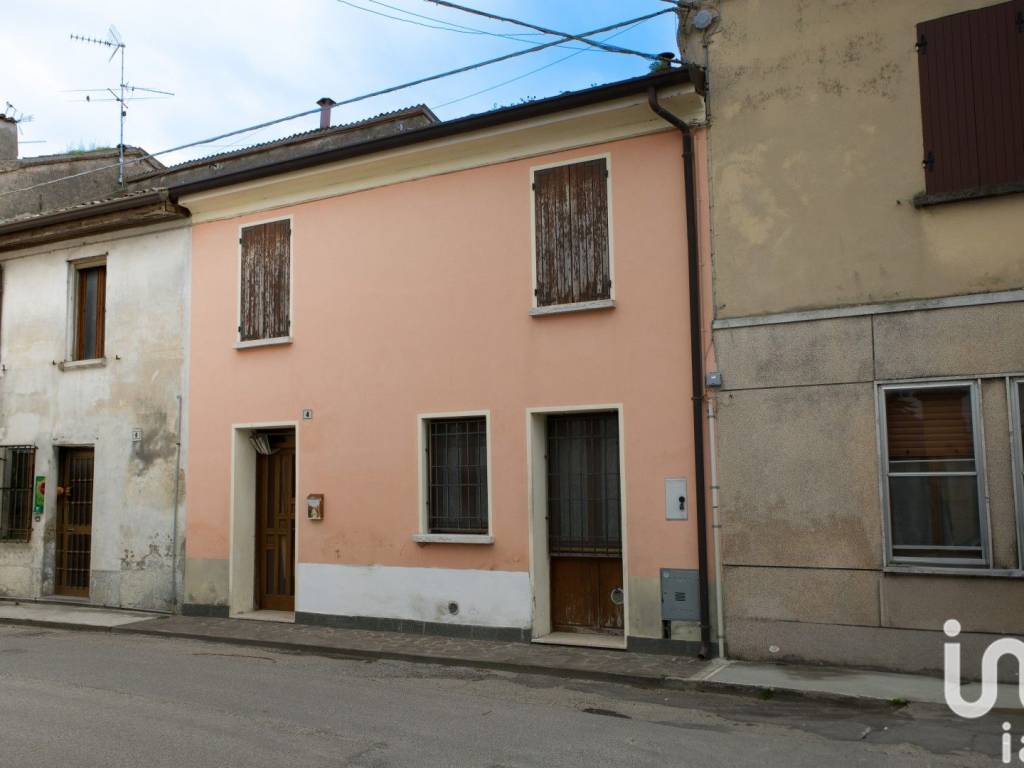 casa indipendente in vendita a Piubega