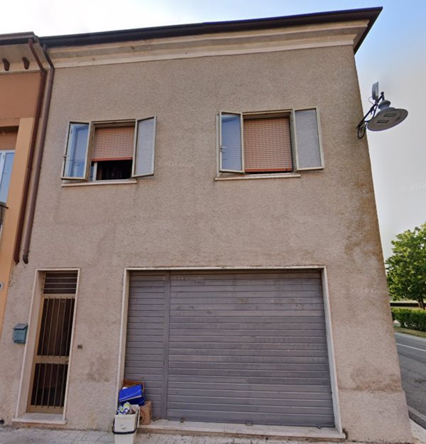 casa indipendente in vendita a Piubega