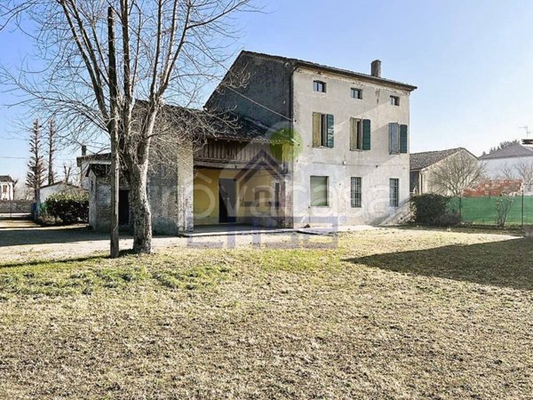 casa indipendente in vendita a Piubega