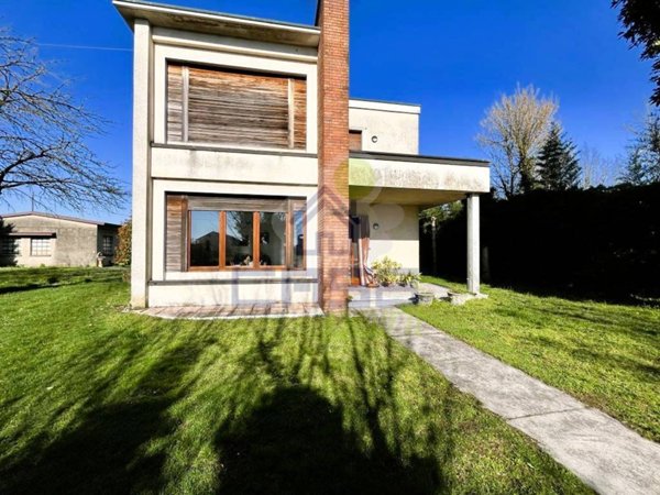 casa indipendente in vendita a Piubega