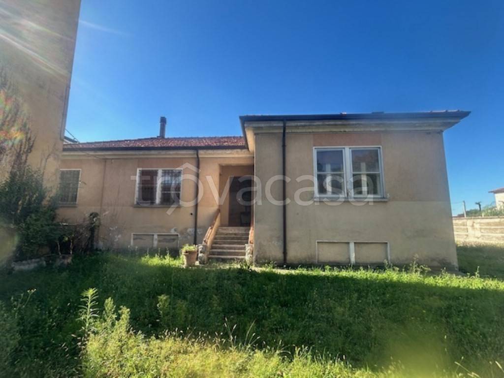 casa indipendente in vendita a Piubega