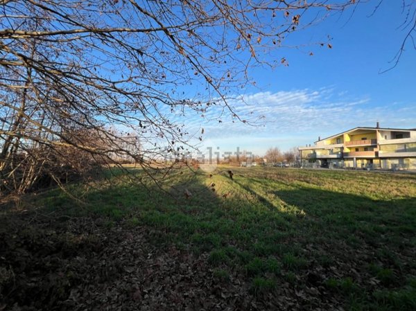terreno edificabile in vendita a Piubega