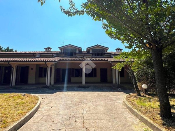 casa indipendente in vendita a Poggio Rusco
