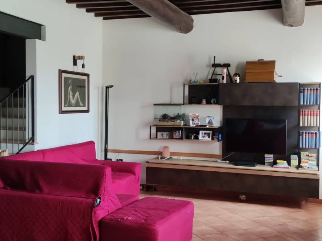 casa indipendente in vendita a Poggio Rusco