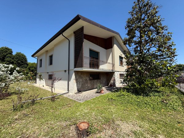 casa indipendente in vendita a Poggio Rusco