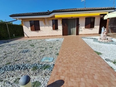 casa indipendente in vendita a Poggio Rusco