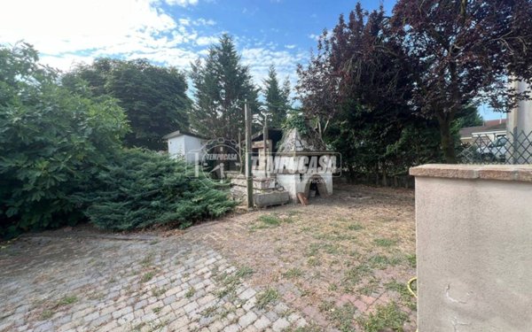 casa indipendente in vendita a Poggio Rusco