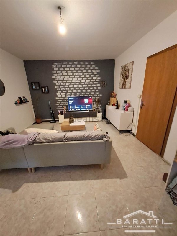 casa semindipendente in vendita a Poggio Rusco