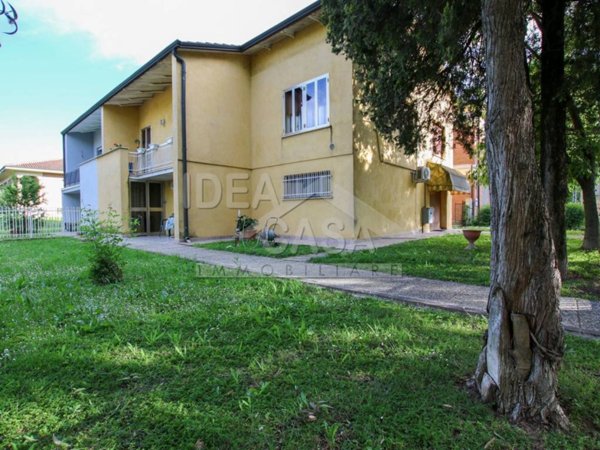 casa indipendente in vendita a Poggio Rusco