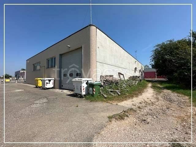 locale commerciale in vendita a Poggio Rusco