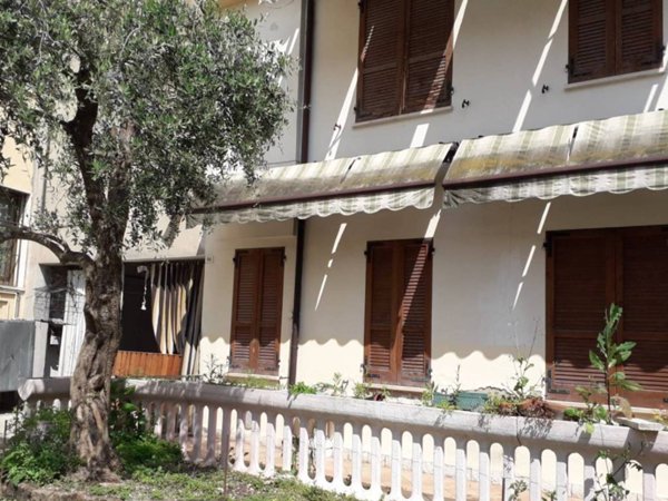casa indipendente in vendita a Poggio Rusco