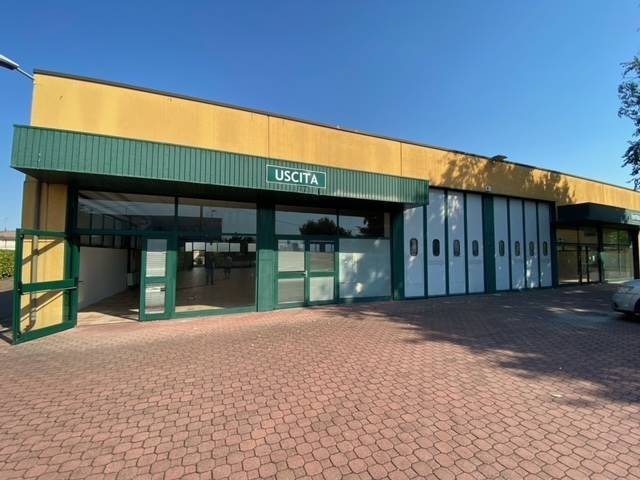 negozio in vendita a Poggio Rusco