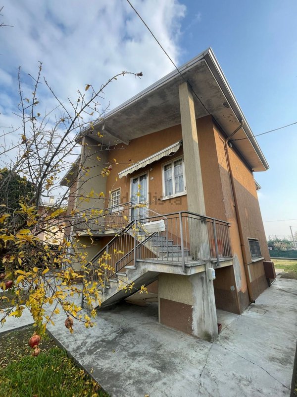 casa indipendente in vendita a Poggio Rusco