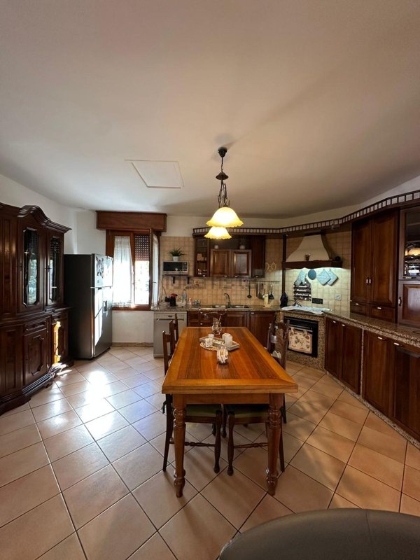 casa indipendente in vendita a Poggio Rusco