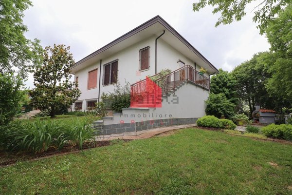 casa indipendente in vendita a Poggio Rusco