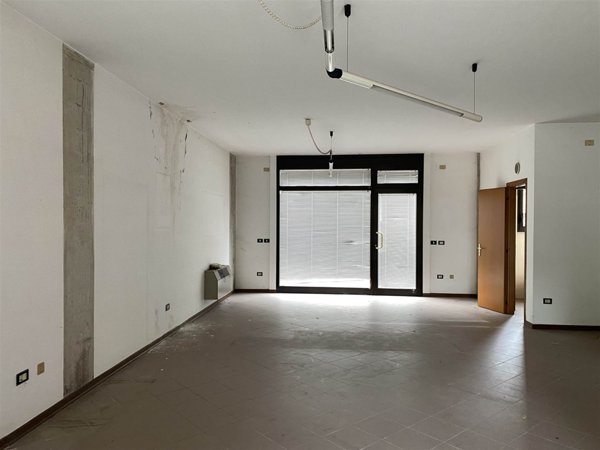 ufficio in vendita a Poggio Rusco
